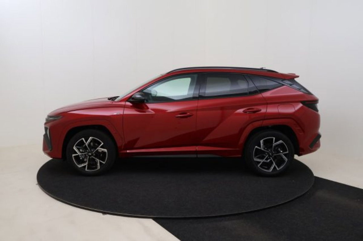 Hyundai Tucson 1.6 t-gdi 48V Xtech 2wd mt (8)