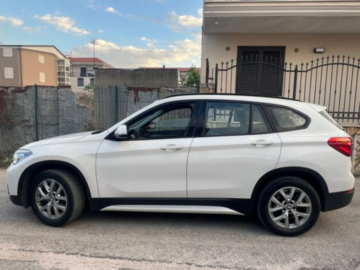BMW X1 sDrive18d (3)