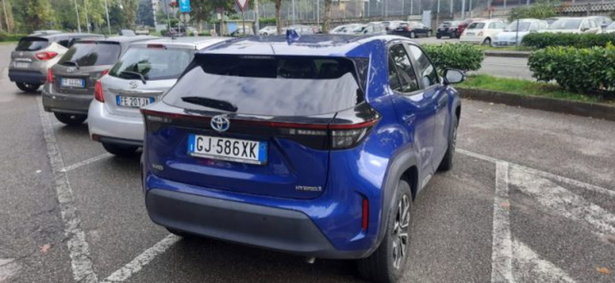 Toyota Yaris Cross 1.5 Hybrid 5p. E-CVT Trend (2)