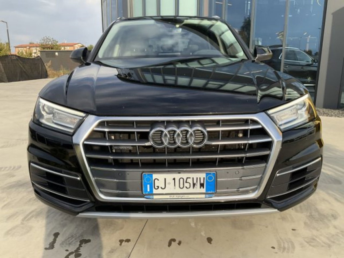 Audi Q5 40 TDI quattro S tronic Sport (2)