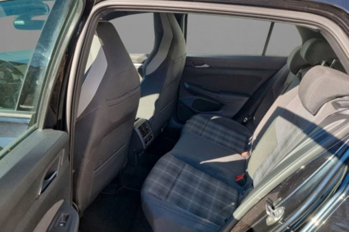 Volkswagen Golf 2.0 TDI GTD DSG (8)