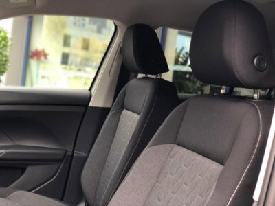 Volkswagen T-Cross 1.0 tsi Edition 115cv (10)