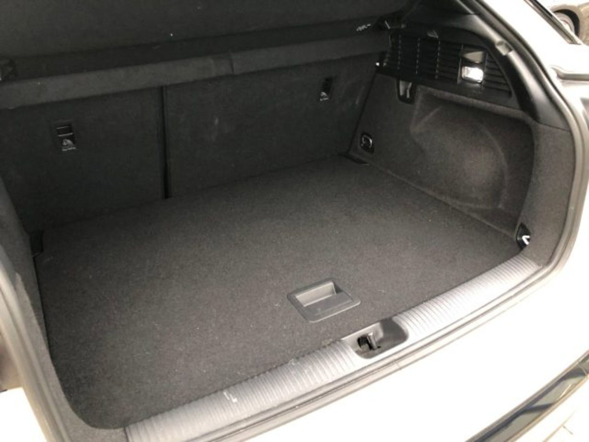 Audi Q2 Q2 35 TDI quattro S tronic S line Edition (11)