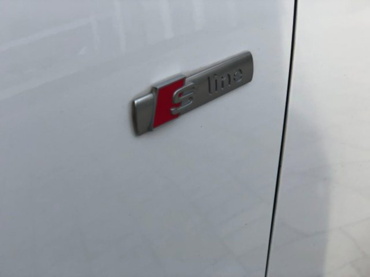 Audi Q2 Q2 35 TDI quattro S tronic S line Edition (18)