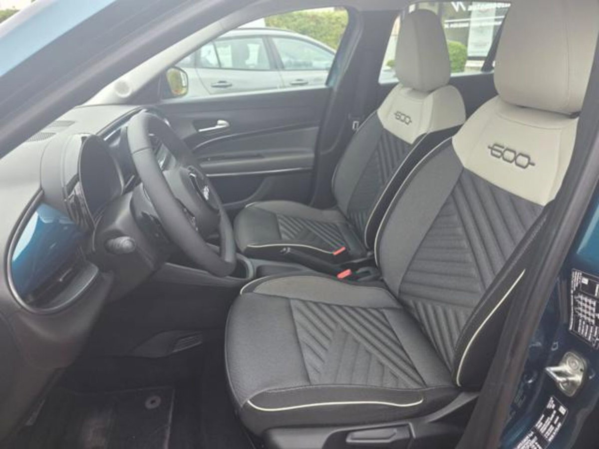 Fiat 600 1.2 Business 100cv (10)