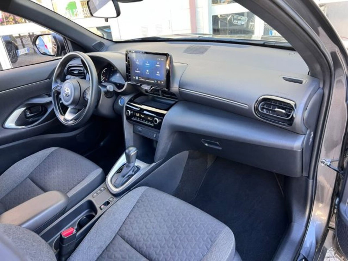 Toyota Yaris Cross 1.5h GR Sport Black Sky fwd 116cv e-cvt (11)