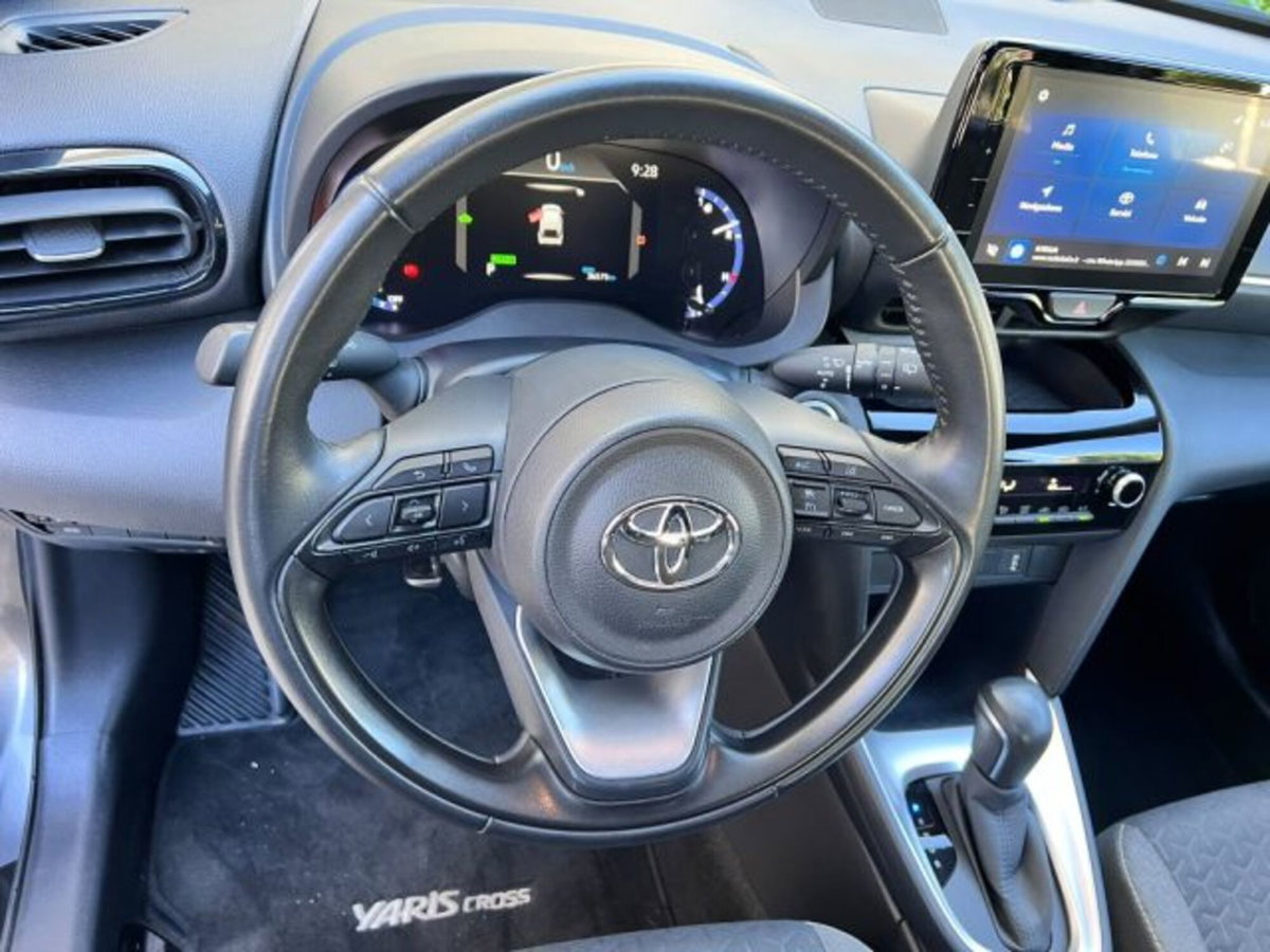 Toyota Yaris Cross 1.5h GR Sport Black Sky fwd 116cv e-cvt (17)