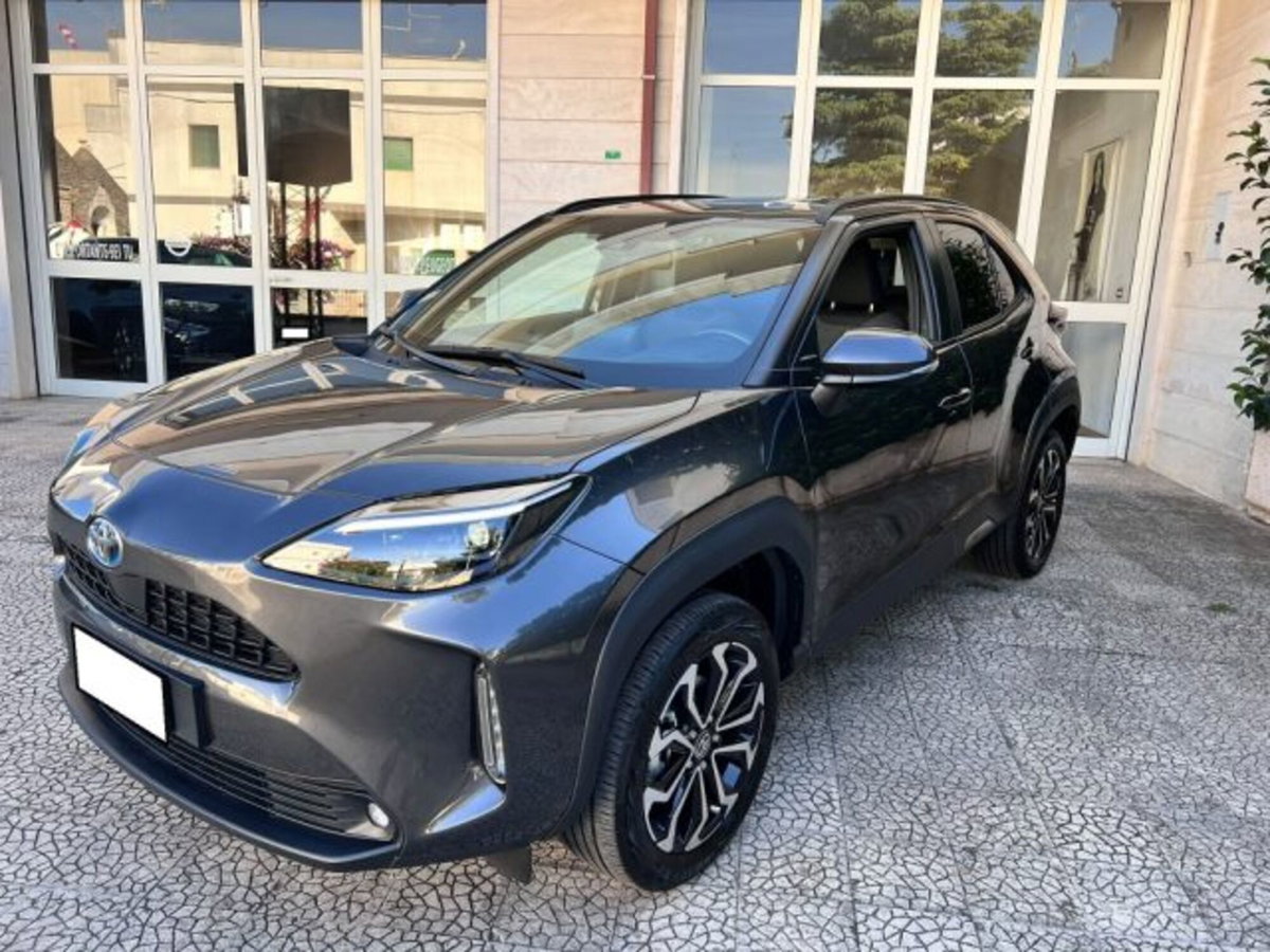 Toyota Yaris Cross 1.5h GR Sport Black Sky fwd 116cv e-cvt (4)