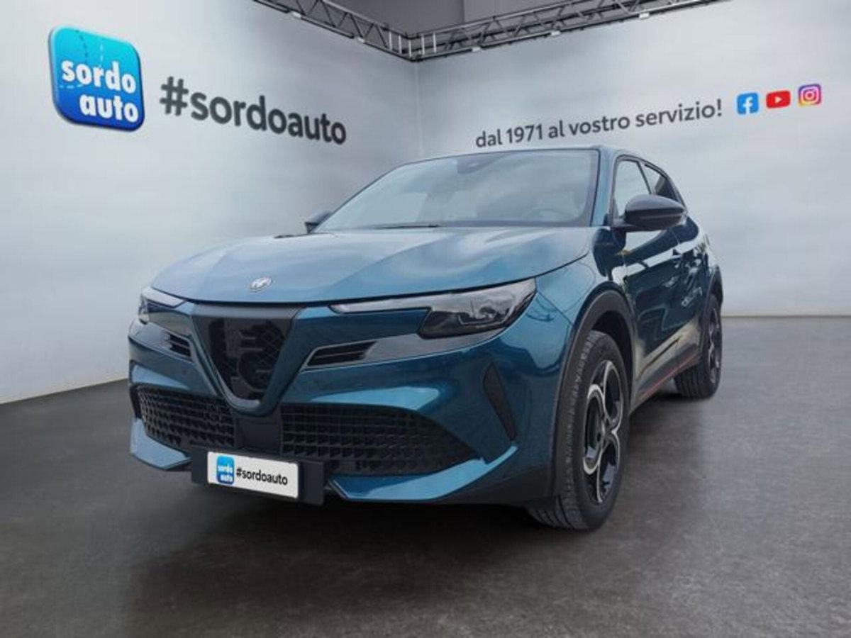 Alfa Romeo Junior 1.2 ibrida Speciale 145cv edct6