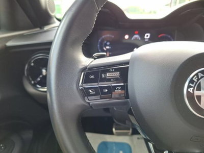 Alfa Romeo Junior 1.2 ibrida Speciale 145cv edct6 (13)