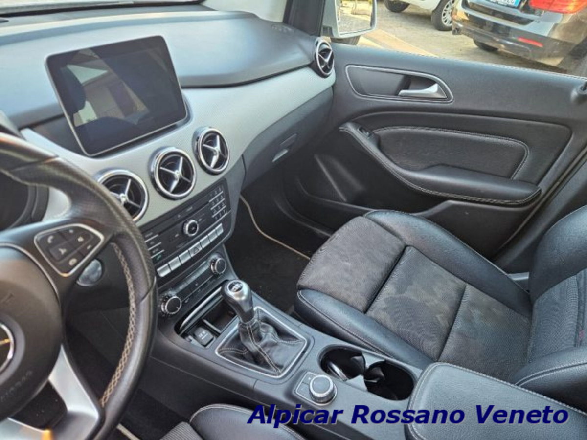 Mercedes-Benz Classe B 180 Premium (12)
