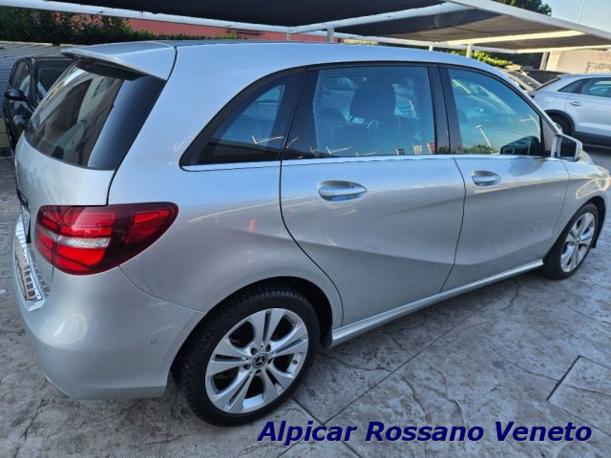 Mercedes-Benz Classe B 180 Premium (5)
