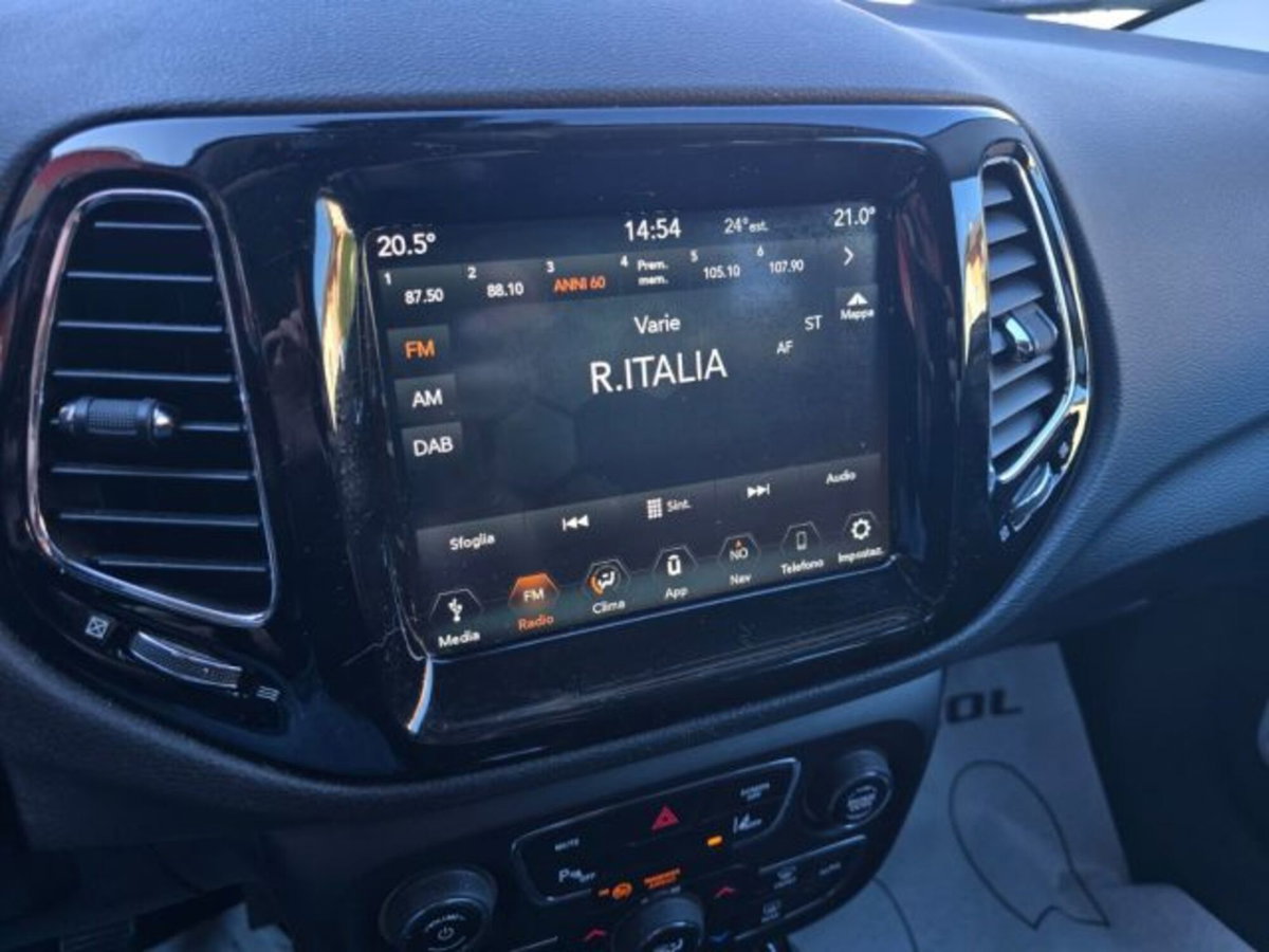 Jeep Compass 1.4 MultiAir 2WD Limited (16)