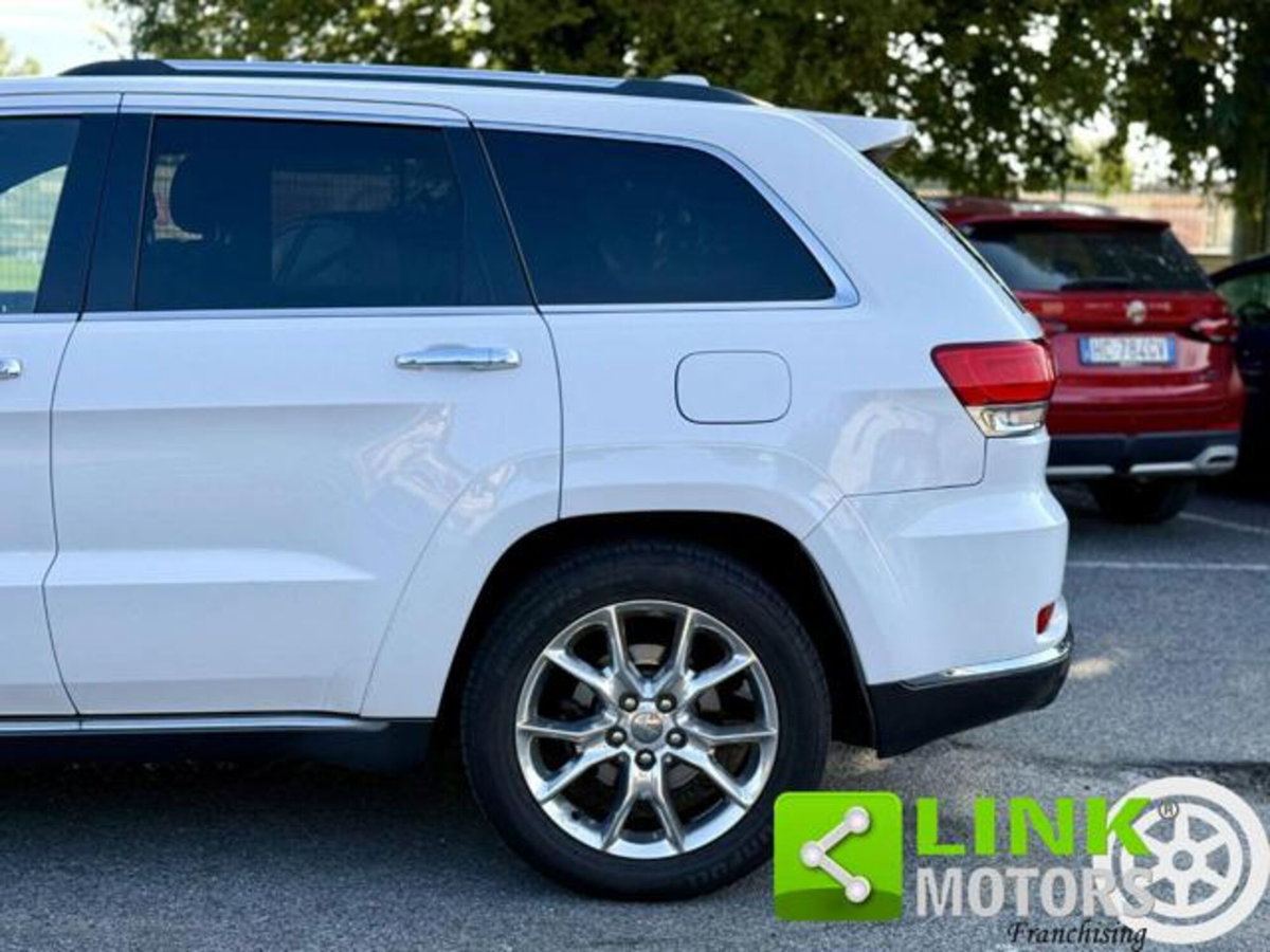 Jeep Grand Cherokee 3.0 V6 CRD 250 CV Multijet II Summit (17)