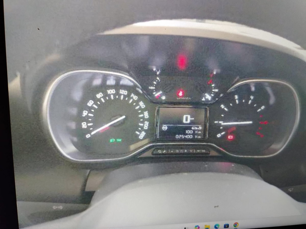 Citroen C3 Aircross PureTech 110 S&S Shine Pack (10)