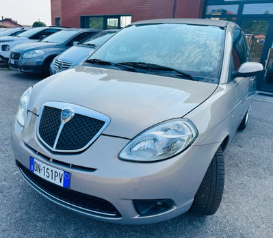 Lancia Ypsilon 1.2 Platino