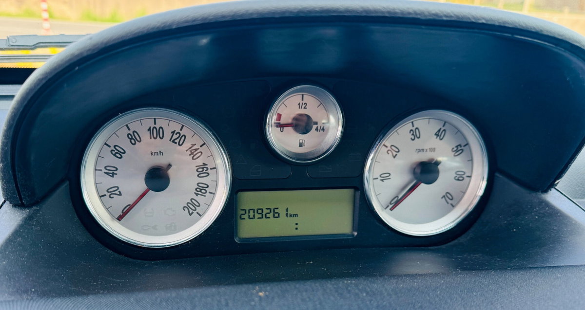 Lancia Ypsilon 1.2 Platino (10)