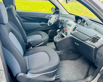 Lancia Ypsilon 1.2 Platino (13)