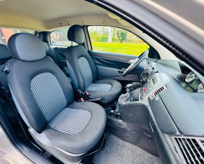 Lancia Ypsilon 1.2 Platino (14)