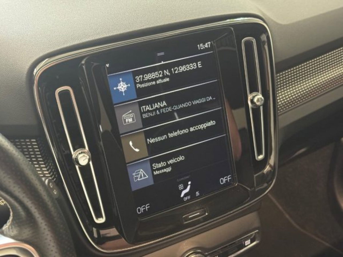 Volvo XC40 D4 AWD Geartronic R-design (17)