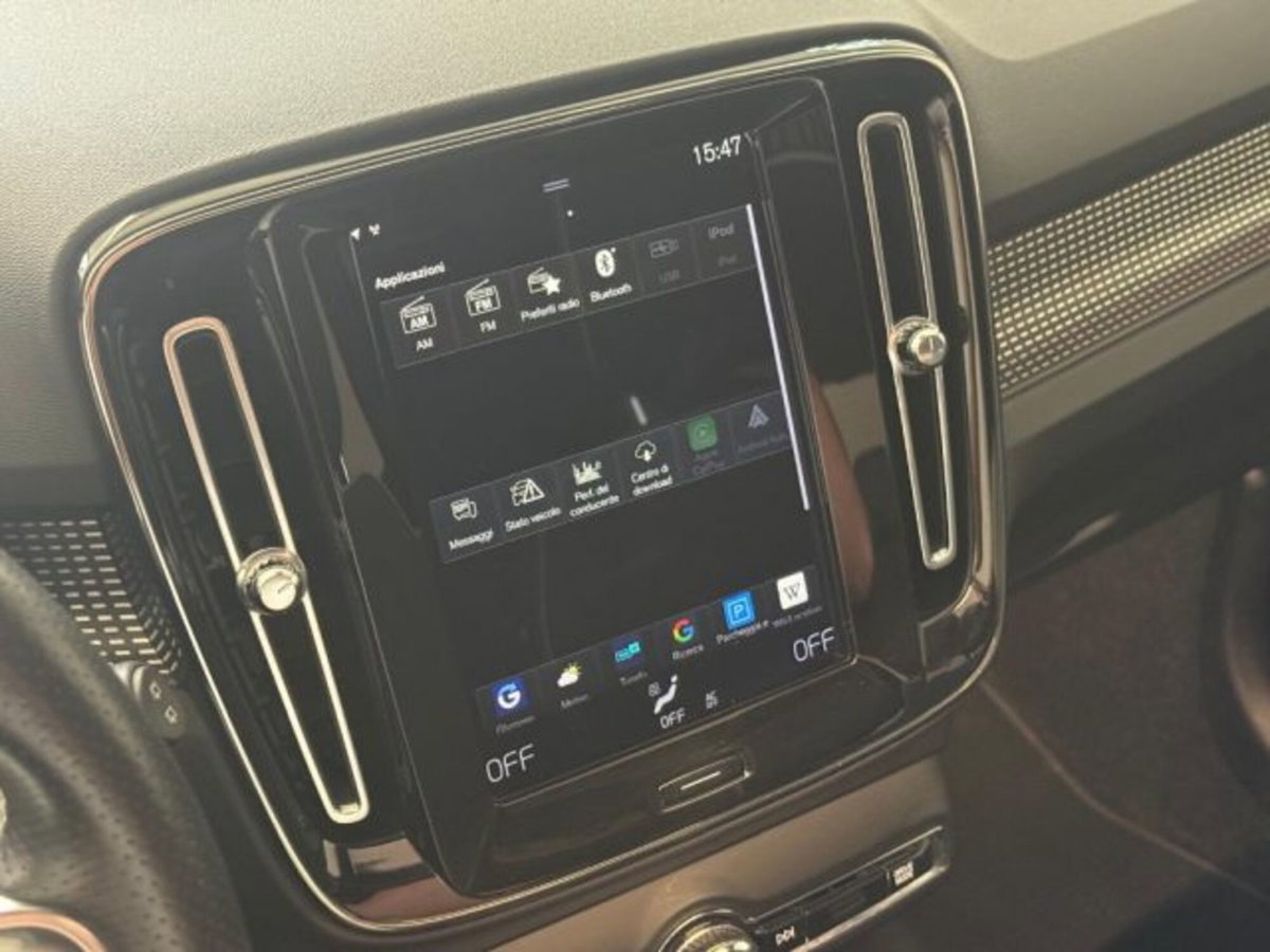 Volvo XC40 D4 AWD Geartronic R-design (18)