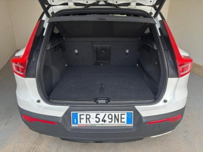 Volvo XC40 D4 AWD Geartronic R-design (9)