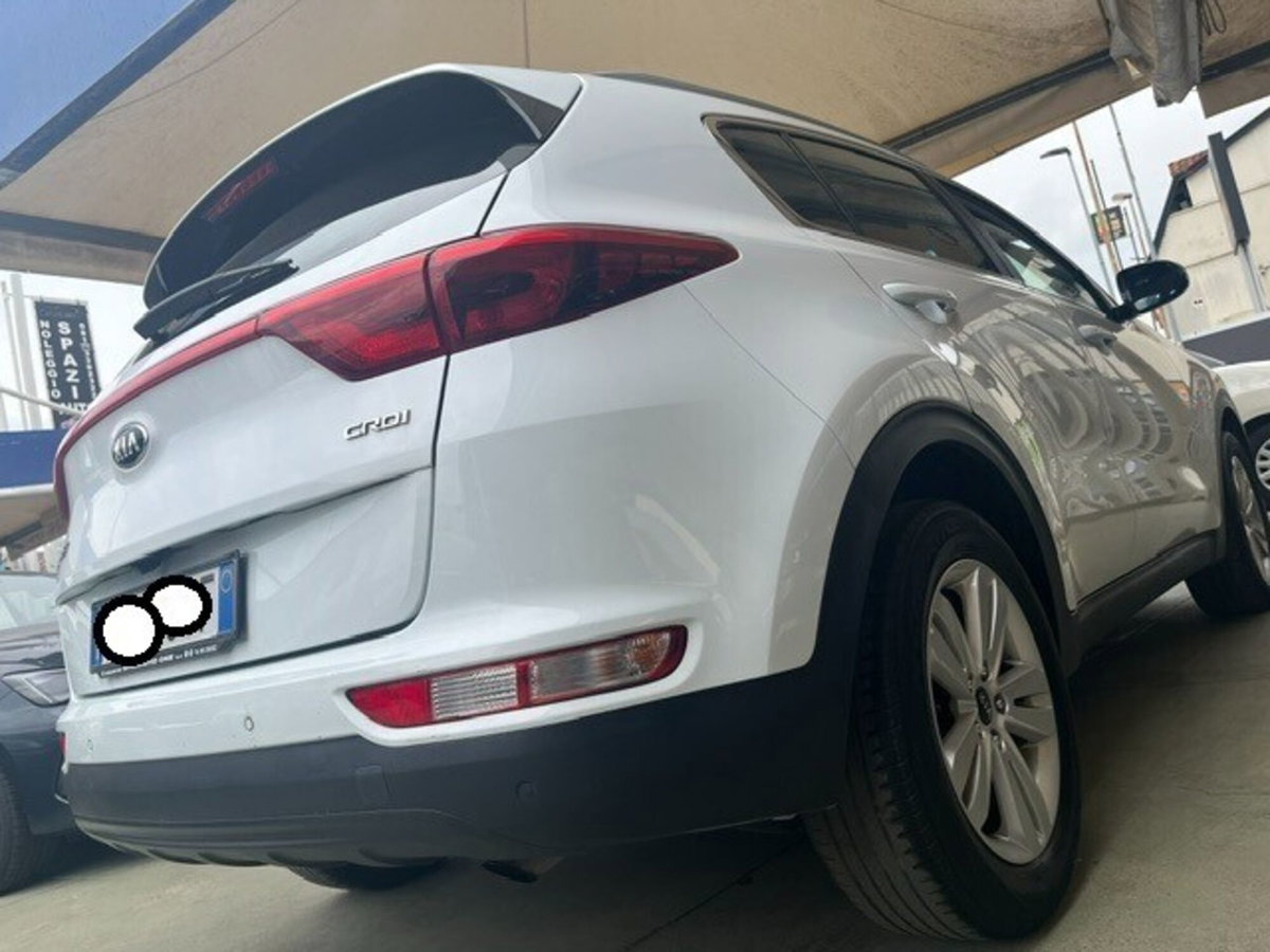 Kia Sportage 1.7 CRDI 2WD Cool (6)