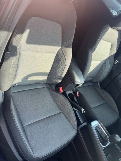 Renault Captur Full Hybrid E-Tech 145 CV Rive Gauche (7)