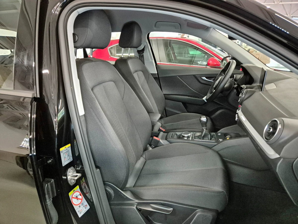 Audi Q2 Q2 30 TFSI Business (7)