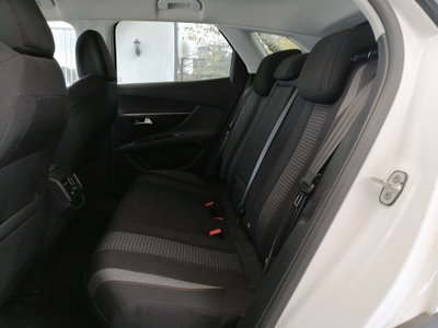 Peugeot 3008 BlueHDi 130 S&S Allure (4)