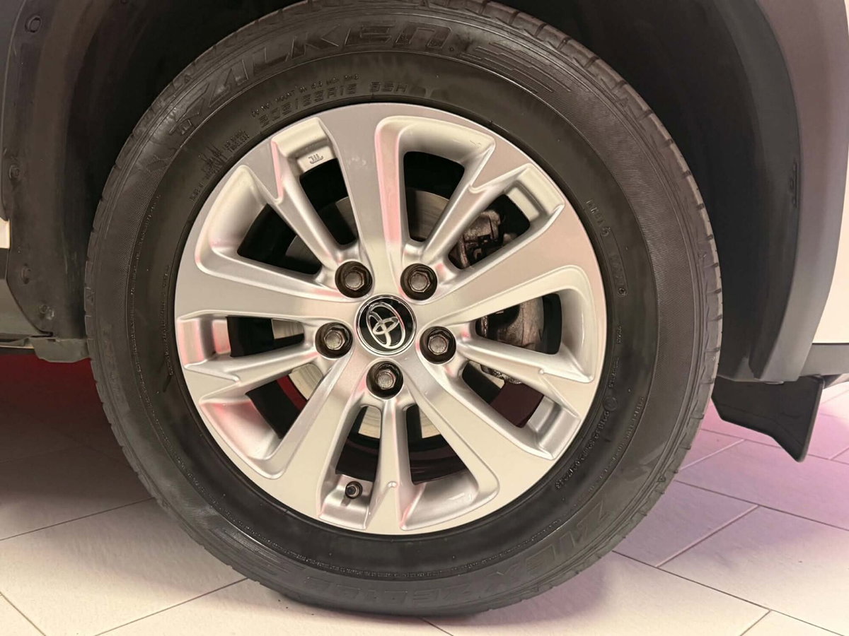 Toyota Yaris Cross 1.5 Hybrid 5p. E-CVT Premiere (11)