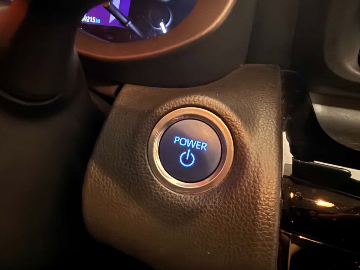 Toyota Yaris Cross 1.5 Hybrid 5p. E-CVT Premiere (14)