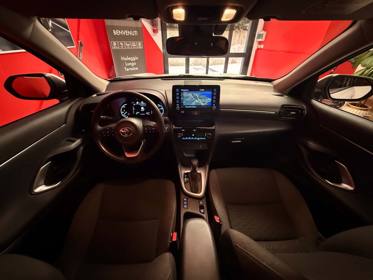 Toyota Yaris Cross 1.5 Hybrid 5p. E-CVT Premiere (4)