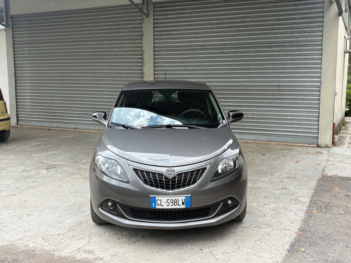 Lancia Ypsilon 1.0 FireFly 5 porte S&S Hybrid Gold Plus