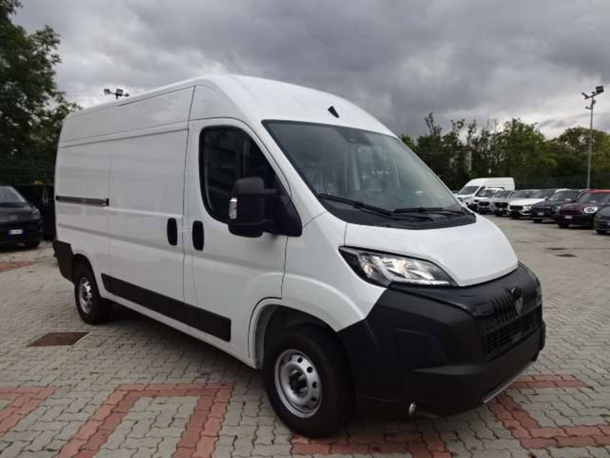 Peugeot Boxer Furgone 33 L2H2 2.2 diesel 140cv S&S (3)
