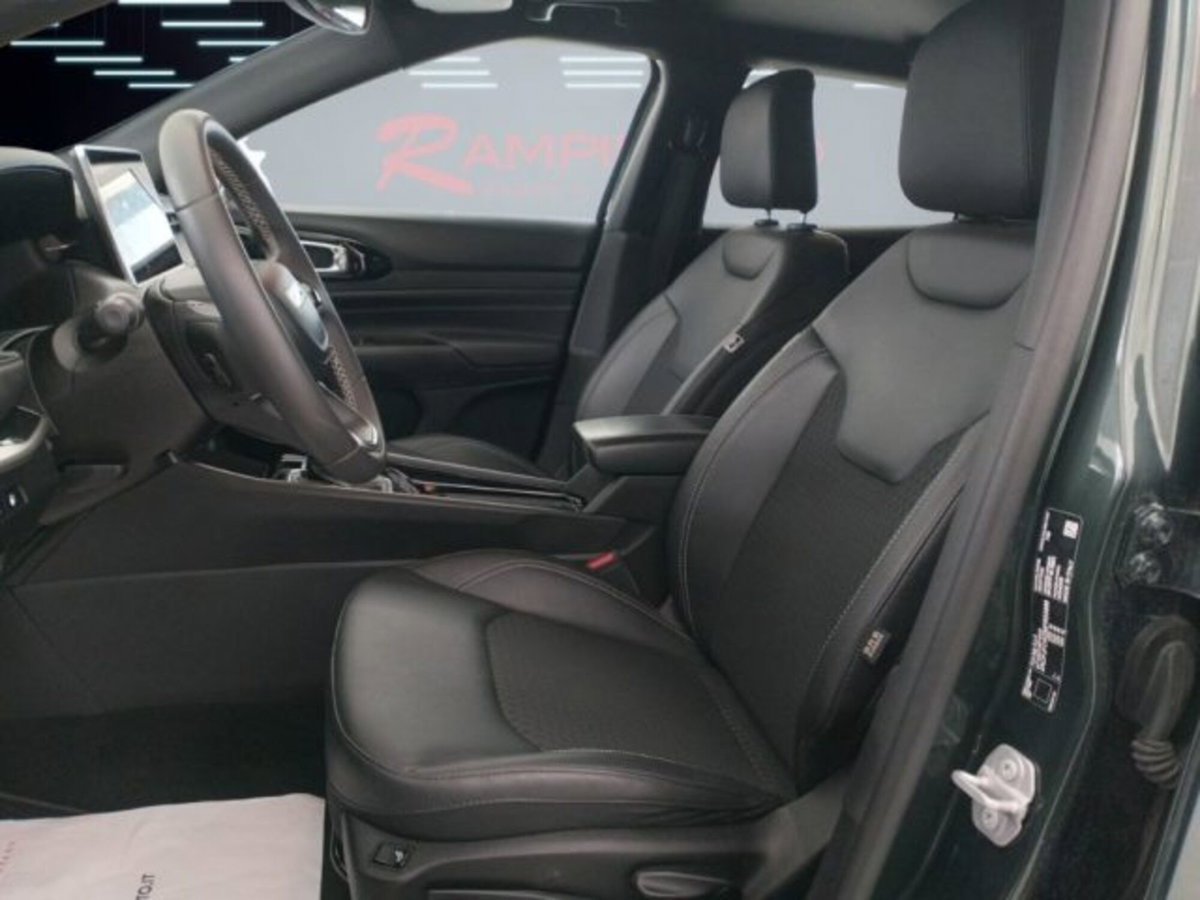 Jeep Compass 1.3 T4 190CV PHEV AT6 4xe 80° Anniversario (14)