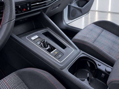 Volkswagen Golf 2.0 tsi GTI MT Ultimate 245cv (10)