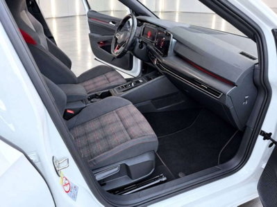 Volkswagen Golf 2.0 tsi GTI MT Ultimate 245cv (12)