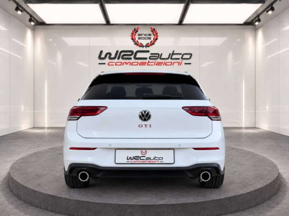 Volkswagen Golf 2.0 tsi GTI MT Ultimate 245cv (6)