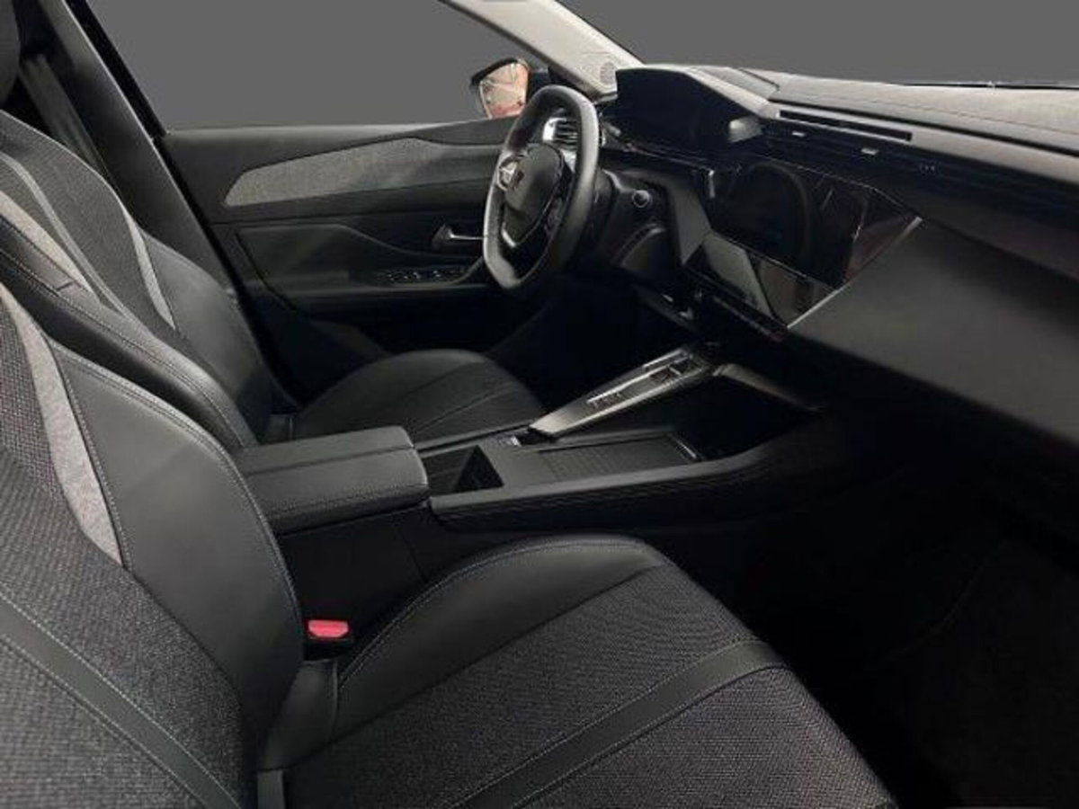 Peugeot 308 BlueHDi 130 S&S Allure (2)