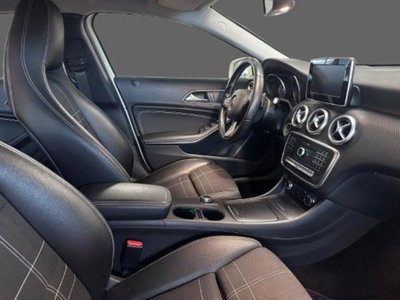 Mercedes-Benz Classe A 160 d Automatic Sport (4)