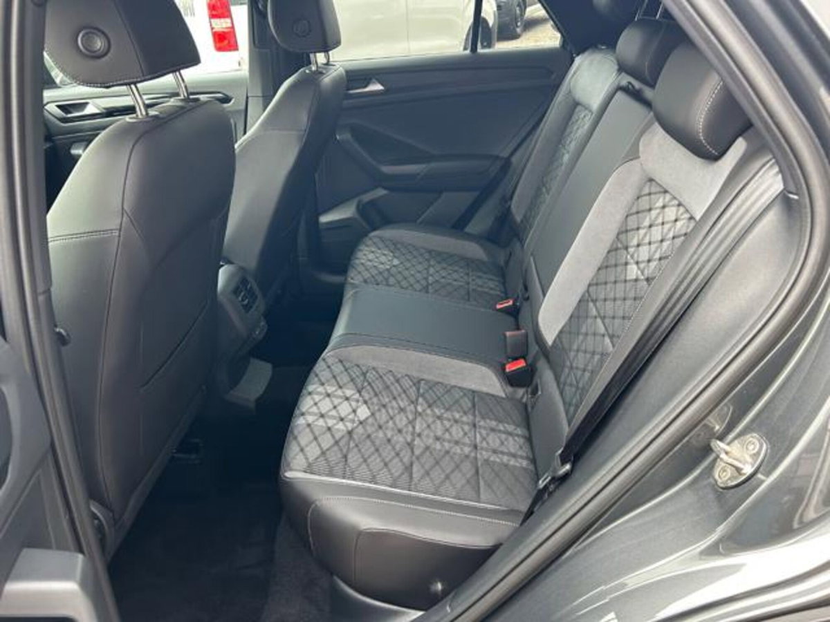 Volkswagen T-Roc 2.0 tdi R-Line 4motion 150cv dsg (6)