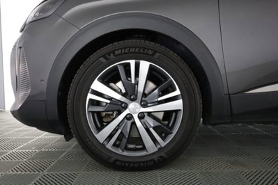 Peugeot 3008 Hybrid 225 e-EAT8 Allure (8)