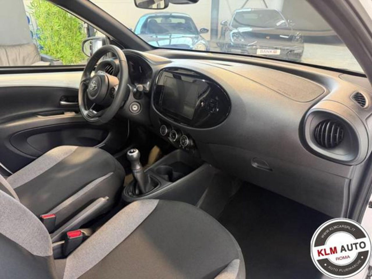 Toyota Aygo X 1.0 VVT-i 72 CV 5 porte Limited Air (10)