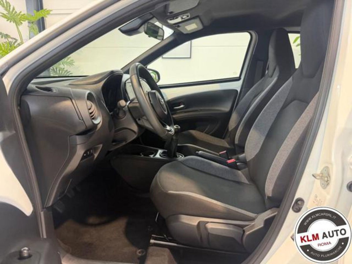 Toyota Aygo X 1.0 VVT-i 72 CV 5 porte Limited Air (7)