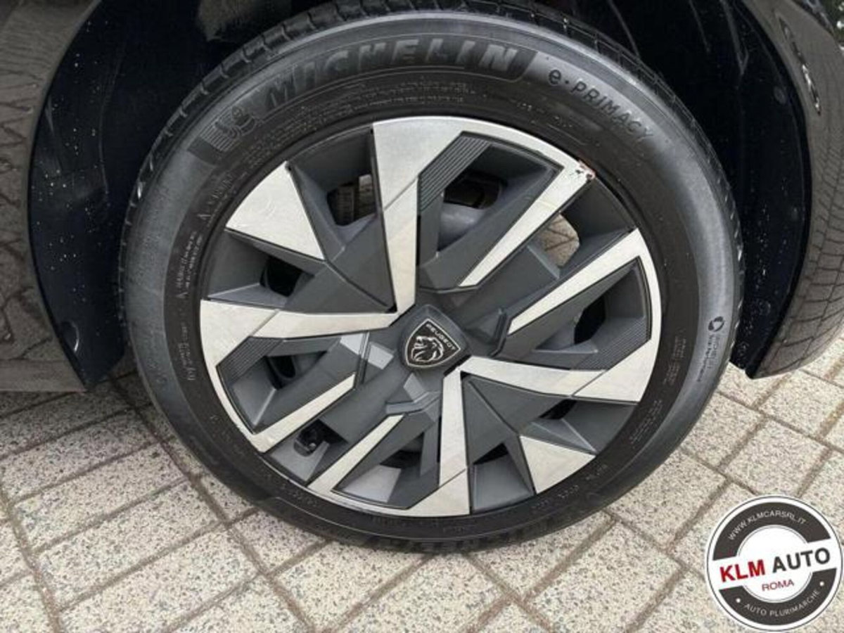 Peugeot 208 1.2 puretech Active s&s 100cv (8)