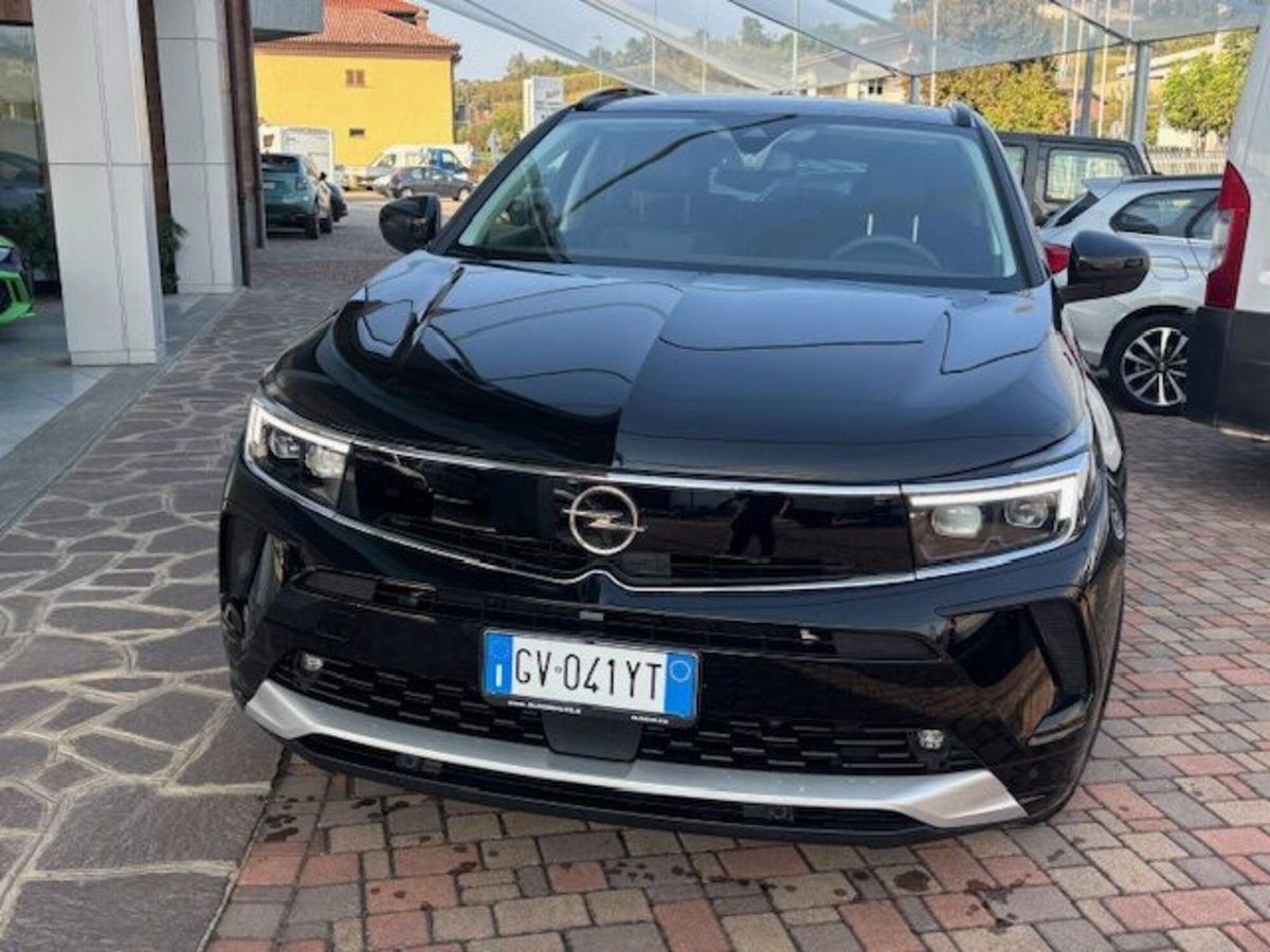 Opel Grandland X 1.2 Turbo 12V 130 CV Start&Stop aut. Ultimate (2)