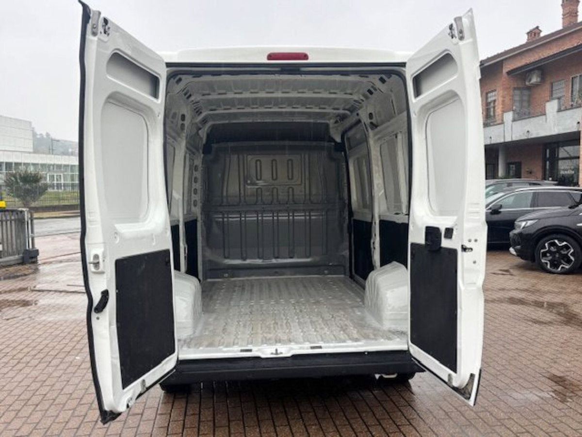 Citroen Jumper Furgone 33 BlueHDi 140 S&S PM-TM Furgone Vetrato (7)