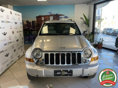 Jeep Cherokee 2.8 CRD Limited (2)