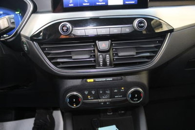Ford Kuga 2.5 Full Hybrid 190 CV CVT AWD ST-Line X (14)